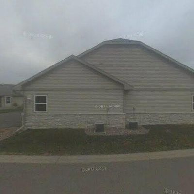 700 Leroy Ln, River Falls, WI 54022