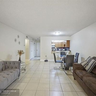 7000 Nw 186 Th St #4 219, Hialeah, FL 33015