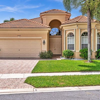 7048 Vivaldi Ln, Delray Beach, FL 33446