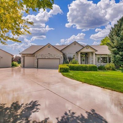 707 E Fujii Dr, Nampa, ID 83686