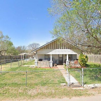 708 N 7 Th St, Sayre, OK 73662