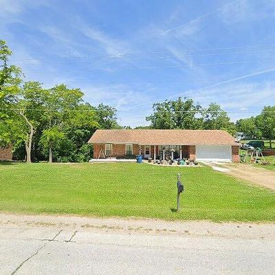 708 S Summit Dr, Holts Summit, MO 65043