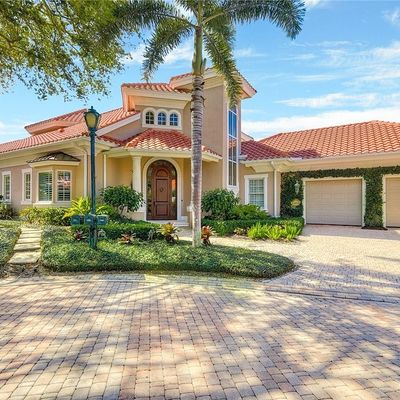 7100 Verde Way, Naples, FL 34108