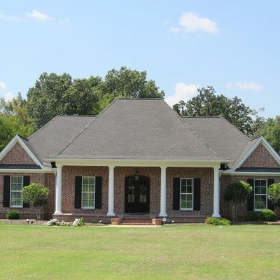 717 Prairie Waters Dr, Columbus, MS 39701