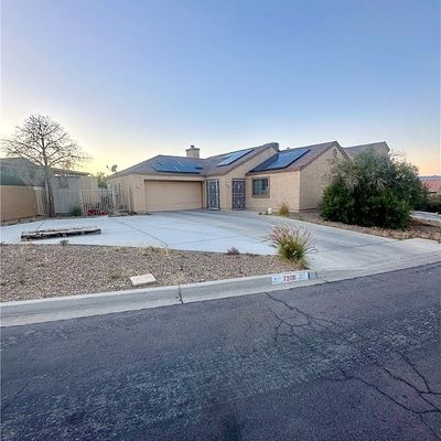 7200 Wayfarer Dr, Las Vegas, NV 89156