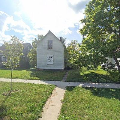 726 Highland Ave, Benton Harbor, MI 49022