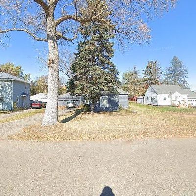 729 E Ripley St, Litchfield, MN 55355