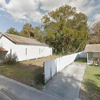 732 Rocket Ln, Crescent City, FL 32112