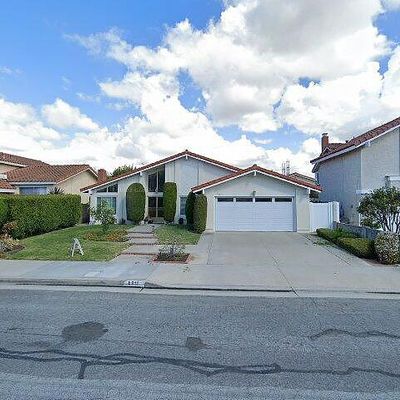 8811 Baywood Dr, Huntington Beach, CA 92646