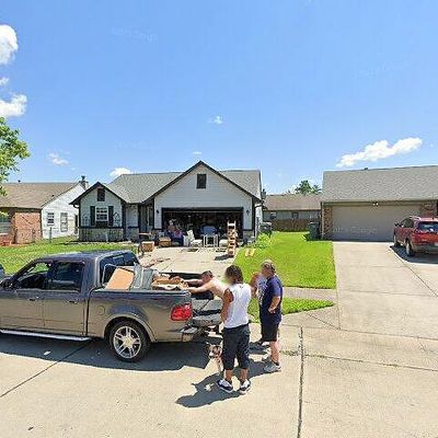 8879 Summer Walk Dr W, Indianapolis, IN 46227