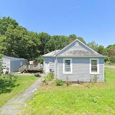 89 Metacomet Ave, Swansea, MA 02777