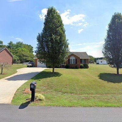 898 Sagefield Ct, Lincolnton, NC 28092