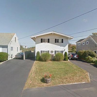 9 Feake Ave, Sandwich, MA 02563