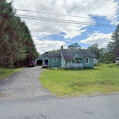 9 Sanford Ln, Newcomb, NY 12852