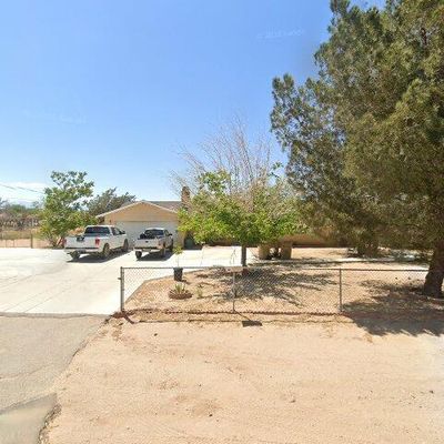 9010 10 Th Ave, Hesperia, CA 92345