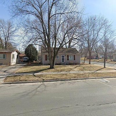 906 4 Th Ave E, Shakopee, MN 55379