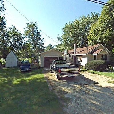 908 Birch St, Niles, MI 49120