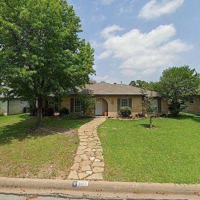 909 Autumn Lake Dr, Allen, TX 75002