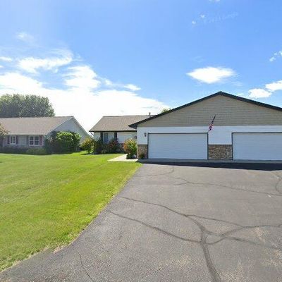 909 W Ridge Ct, New Richmond, WI 54017