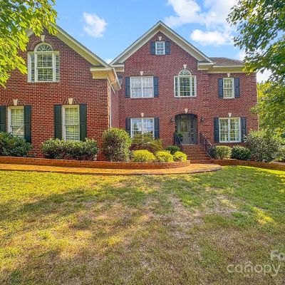 912 Robinbrook Ln, Waxhaw, NC 28173