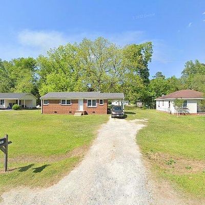 915 Southwest Blvd, Clinton, NC 28328