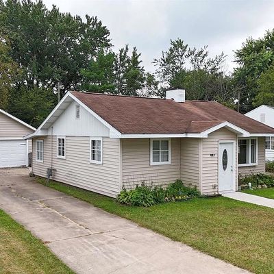 921 Lemonweir Pkwy, Tomah, WI 54660