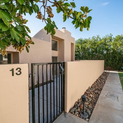 930 S Dobson Road, Mesa, AZ 85202