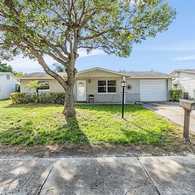 9331 Saint Regis Ln, Port Richey, FL 34668