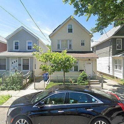 9516 116 Th St, South Richmond Hill, NY 11419