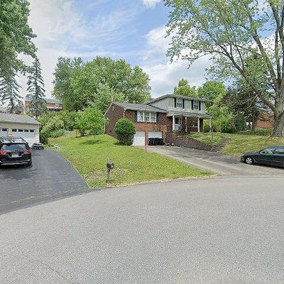 9529 Castleton Dr, Allison Park, PA 15101