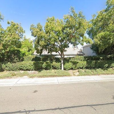 9564 Lakewind Ln, Elk Grove, CA 95758