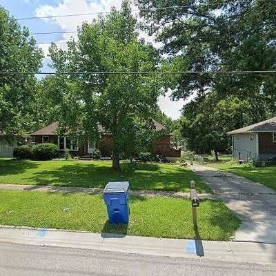 815 Se 12 Th St, Oak Grove, MO 64075