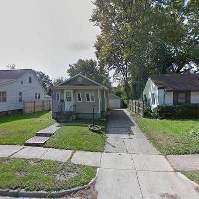 819 W Maple St, Champaign, IL 61820