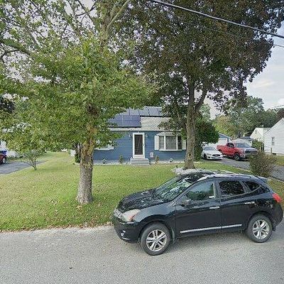 82 Duggan Cir, Springfield, MA 01119