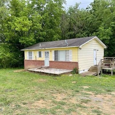 8218 Strawberry Plains Pike, Knoxville, TN 37924