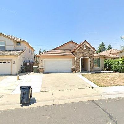 8256 Rivallo Way, Sacramento, CA 95829