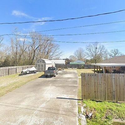 8286 Oak St, Sorrento, LA 70778