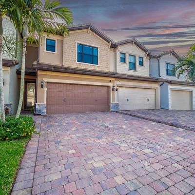 8312 Rearing Ln, Lake Worth, FL 33467