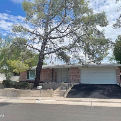 835 S Santa Ana Dr, Tucson, AZ 85710