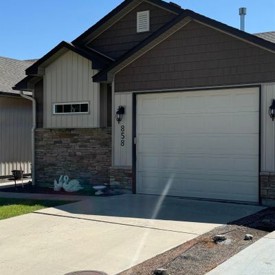 858 S Beaver Creek Way, Emmett, ID 83617