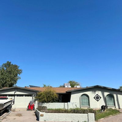 8621 N 40 Th Dr, Phoenix, AZ 85051