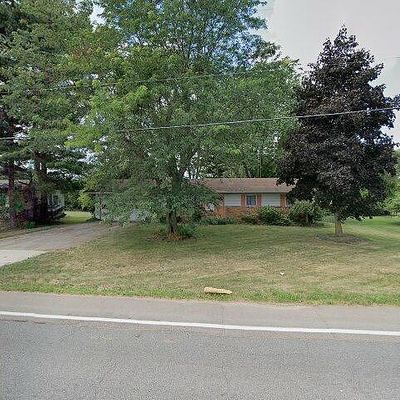 8690 Kephart Ln, Berrien Springs, MI 49103