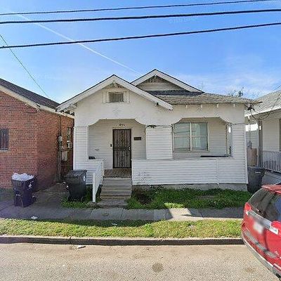 8708 Spruce St, New Orleans, LA 70118