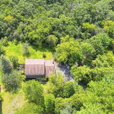 S43 W34355 Forest Ct, Dousman, WI 53118