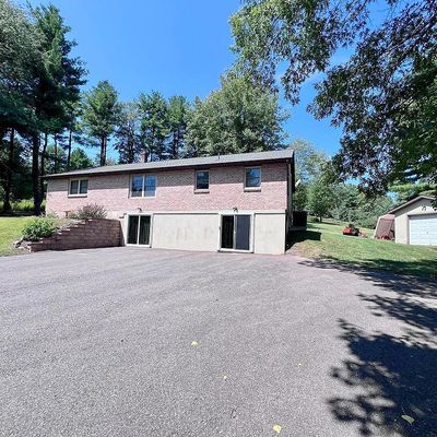 100 Tower Rd, New Ringgold, PA 17960