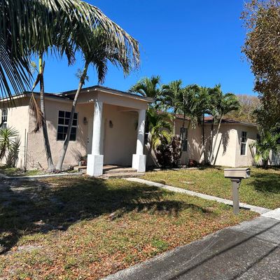 1009 Hampton Rd, West Palm Beach, FL 33405