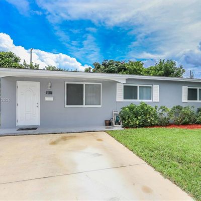 1011 N 71 St Ave, Hollywood, FL 33024