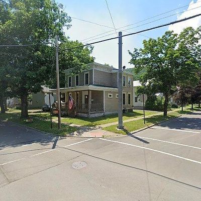 97 Pleasant St, Norwich, NY 13815