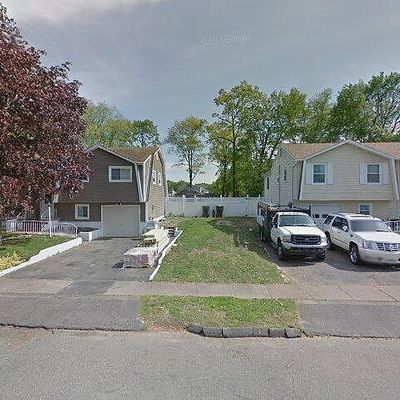 97 Sparrowbush Rd, East Hartford, CT 06108