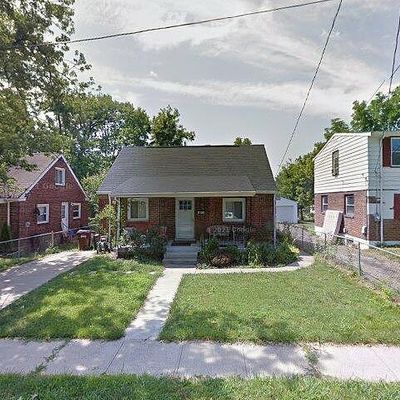 977 Schumard Ave, Cincinnati, OH 45215